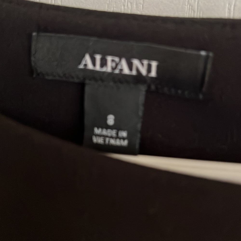 Alfani black midi dress with faux fur sleeves - Picture 4 of 4